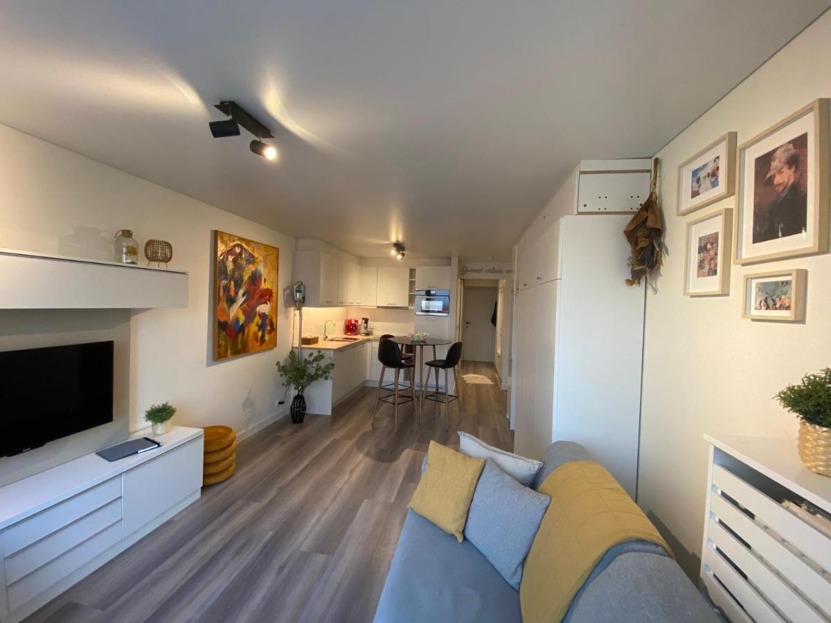 Moderne Studio Aan Zee Apartment ออสเทนด์ ภายนอก รูปภาพ